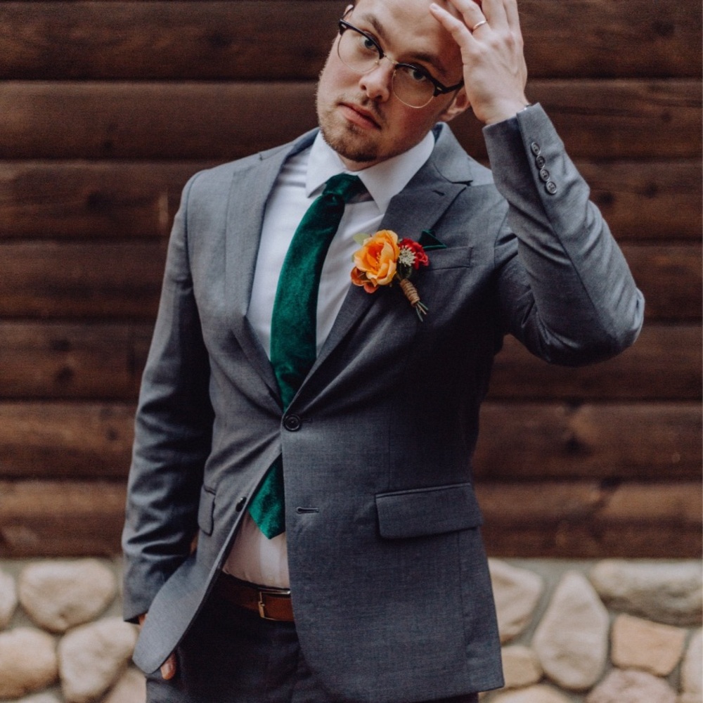 Elegant Emerald Velvet Tie+Pocket square